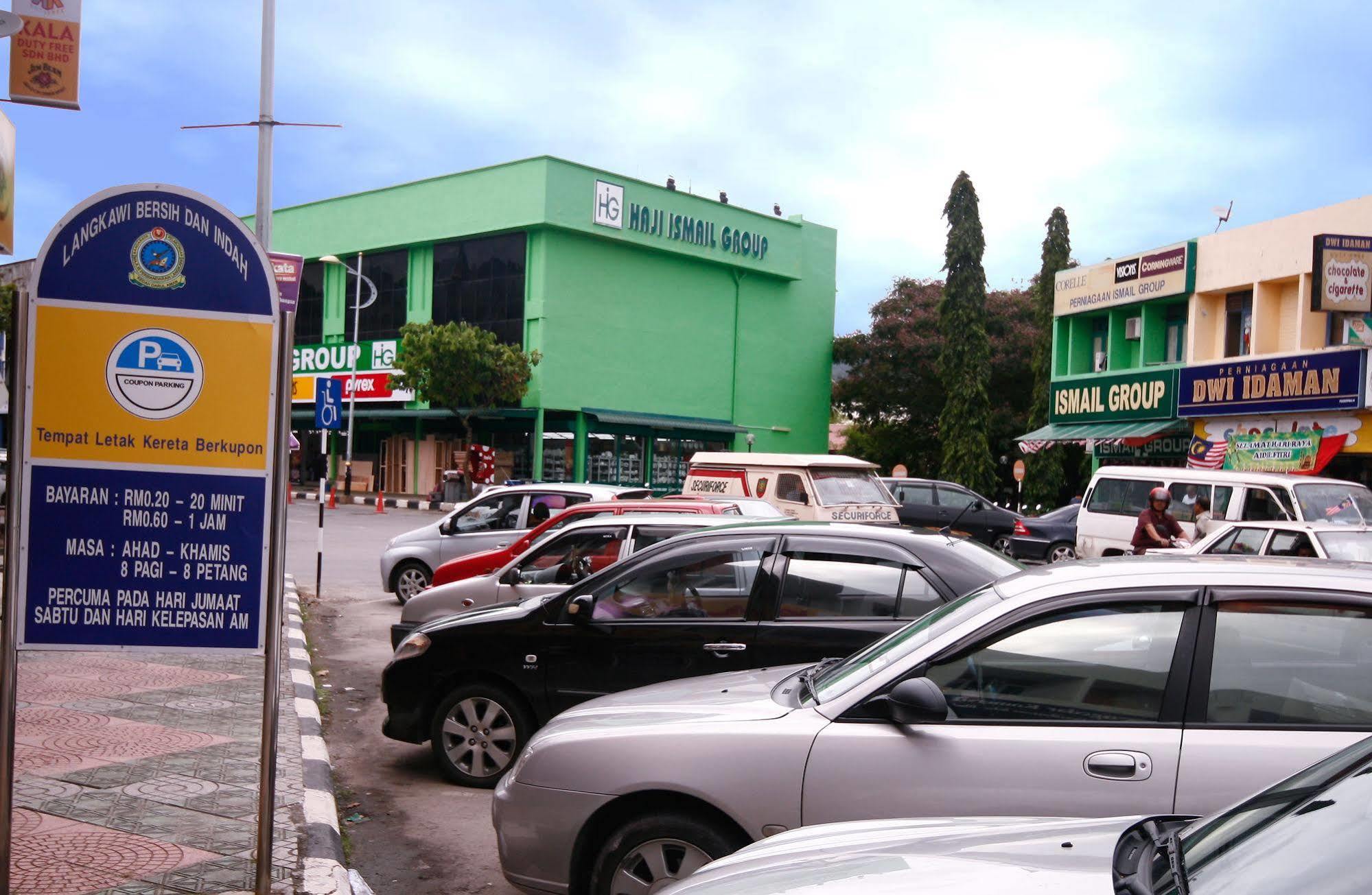 Citin Langkawi By Compass Hospitality Hotel Kuah Exterior foto